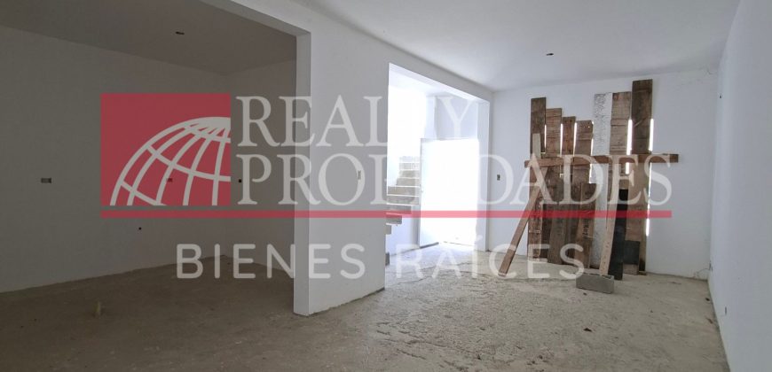 MODERNO TOWNHOUSE EN VILLA EXCLUSIVA EN VENTA