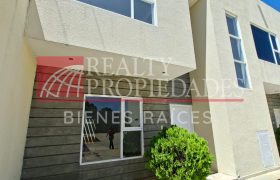 MODERNO TOWNHOUSE EN VILLA EXCLUSIVA EN VENTA