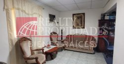 CASA EN EXCELENTES CONDICIONES CON EXTENSO TERRENO EN VENTA