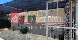 CASA EN EXCELENTES CONDICIONES CON EXTENSO TERRENO EN VENTA