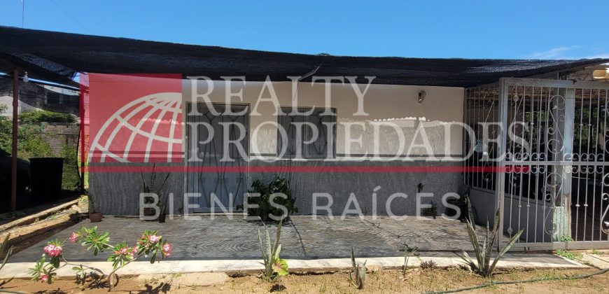 CASA EN EXCELENTES CONDICIONES CON EXTENSO TERRENO EN VENTA