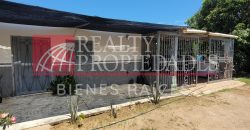 CASA EN EXCELENTES CONDICIONES CON EXTENSO TERRENO EN VENTA