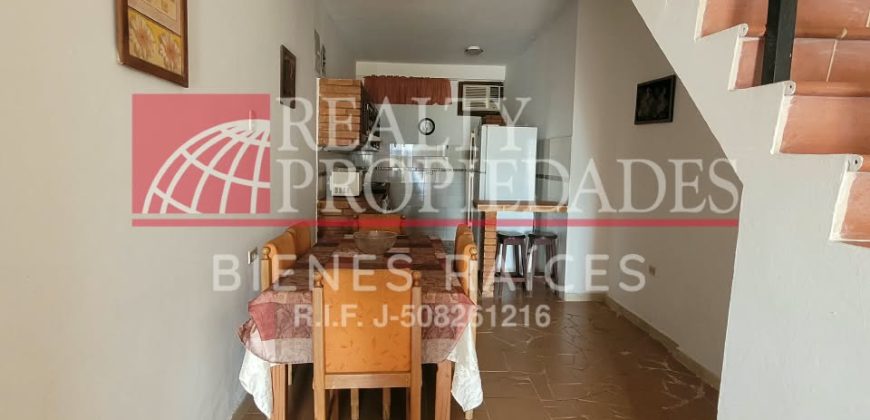 ACOGEDOR TOWNHOUSE AMOBLADO EN ALQUILER