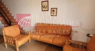 ACOGEDOR TOWNHOUSE AMOBLADO EN ALQUILER