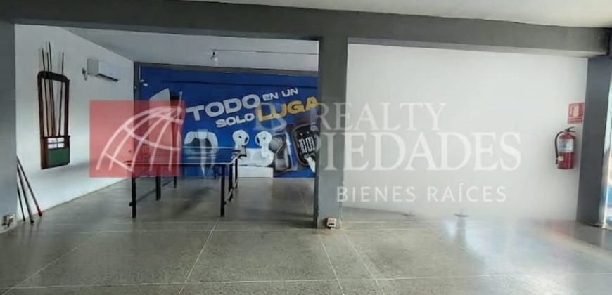 EN VENTA LOCAL LISTO PARA FUNCIONAR EN ZONA COMERCIAL