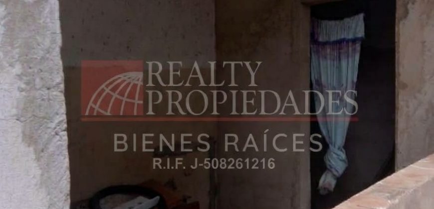 HERMOSA CASA ESTILO TOWNHOUSE EN VENTA