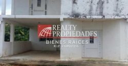 HERMOSA CASA ESTILO TOWNHOUSE EN VENTA