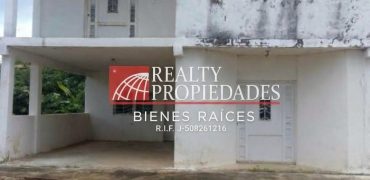 HERMOSA CASA ESTILO TOWNHOUSE EN VENTA