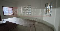 EXCELENTE GALPÓN CON OFICINAS EN ALQUILER